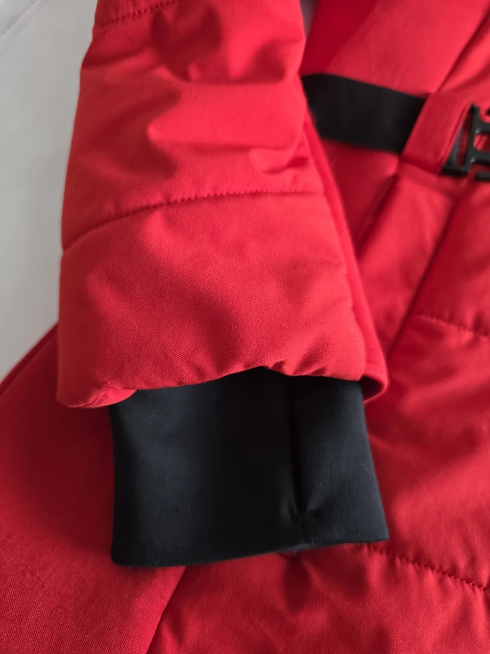 Michael Kors Red Puffer Jacket Belted Hooded M RRP $350 EUC